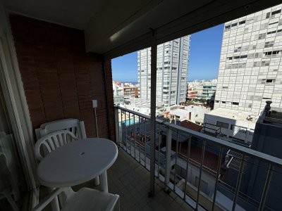 Apto. 1 dorm + garaje en Peninsula!!