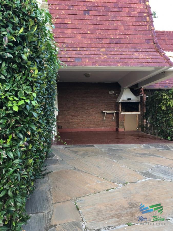 Casa ID.3026 - Se vende casa de 2 dormitorios en PH, playa Mansa, Punta del Este