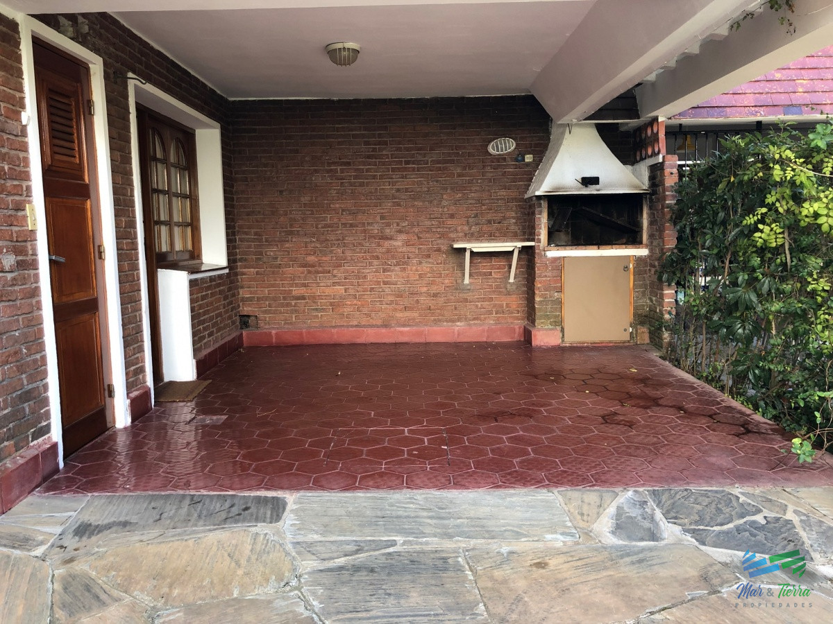 Casa ID.3026 - Se vende casa de 2 dormitorios en PH, playa Mansa, Punta del Este