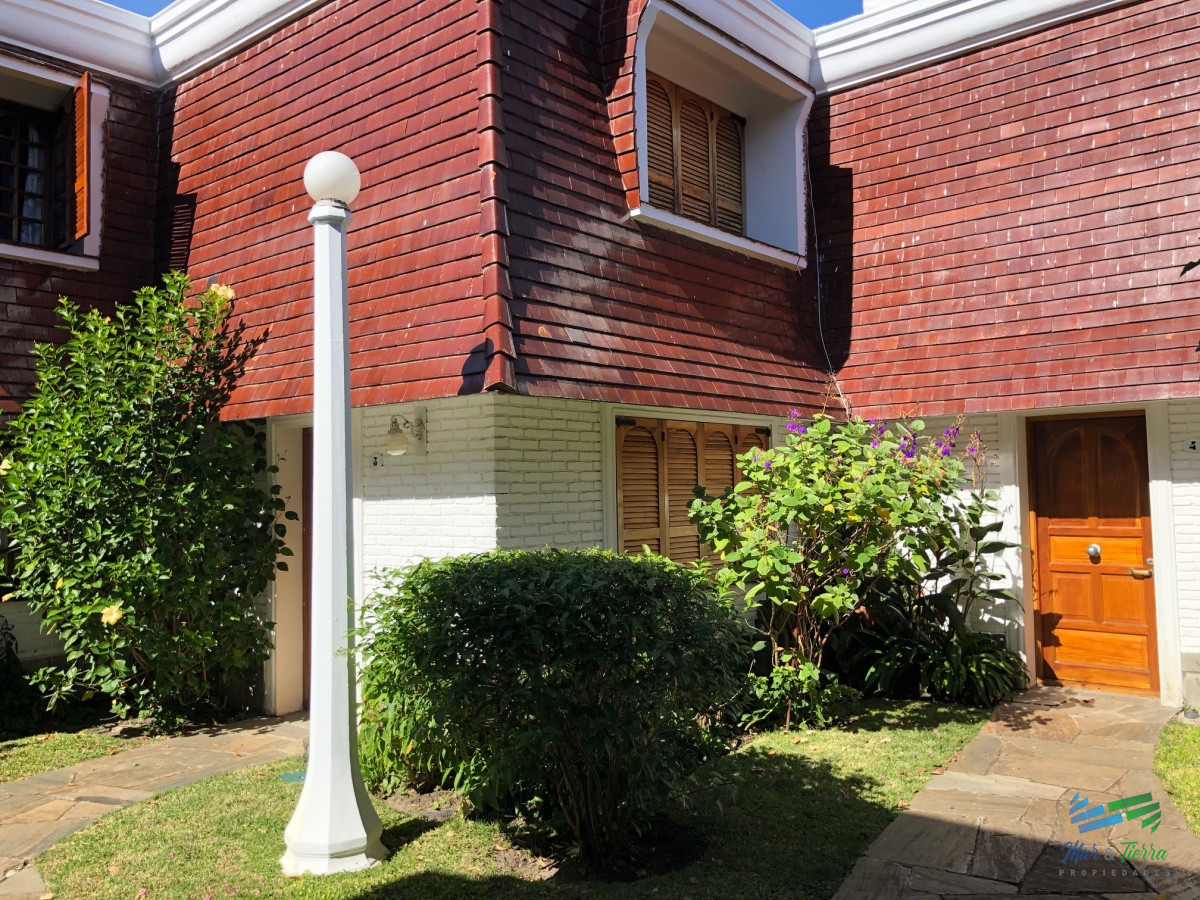 Casa ID.3026 - Se vende casa de 2 dormitorios en PH, playa Mansa, Punta del Este