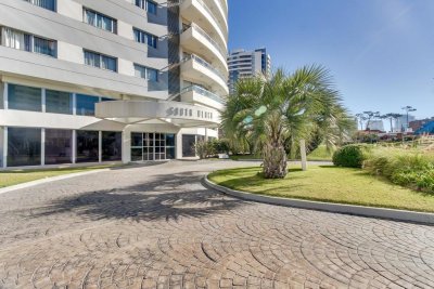 Venta apartamento 2 dormitorios. Playa brava, Punta del Este 