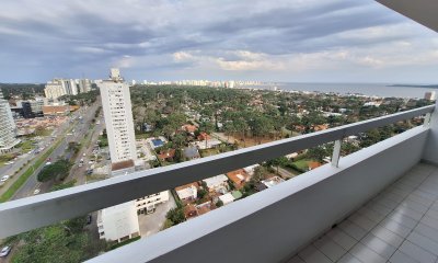 Muy buen apartamento en Roosevelt