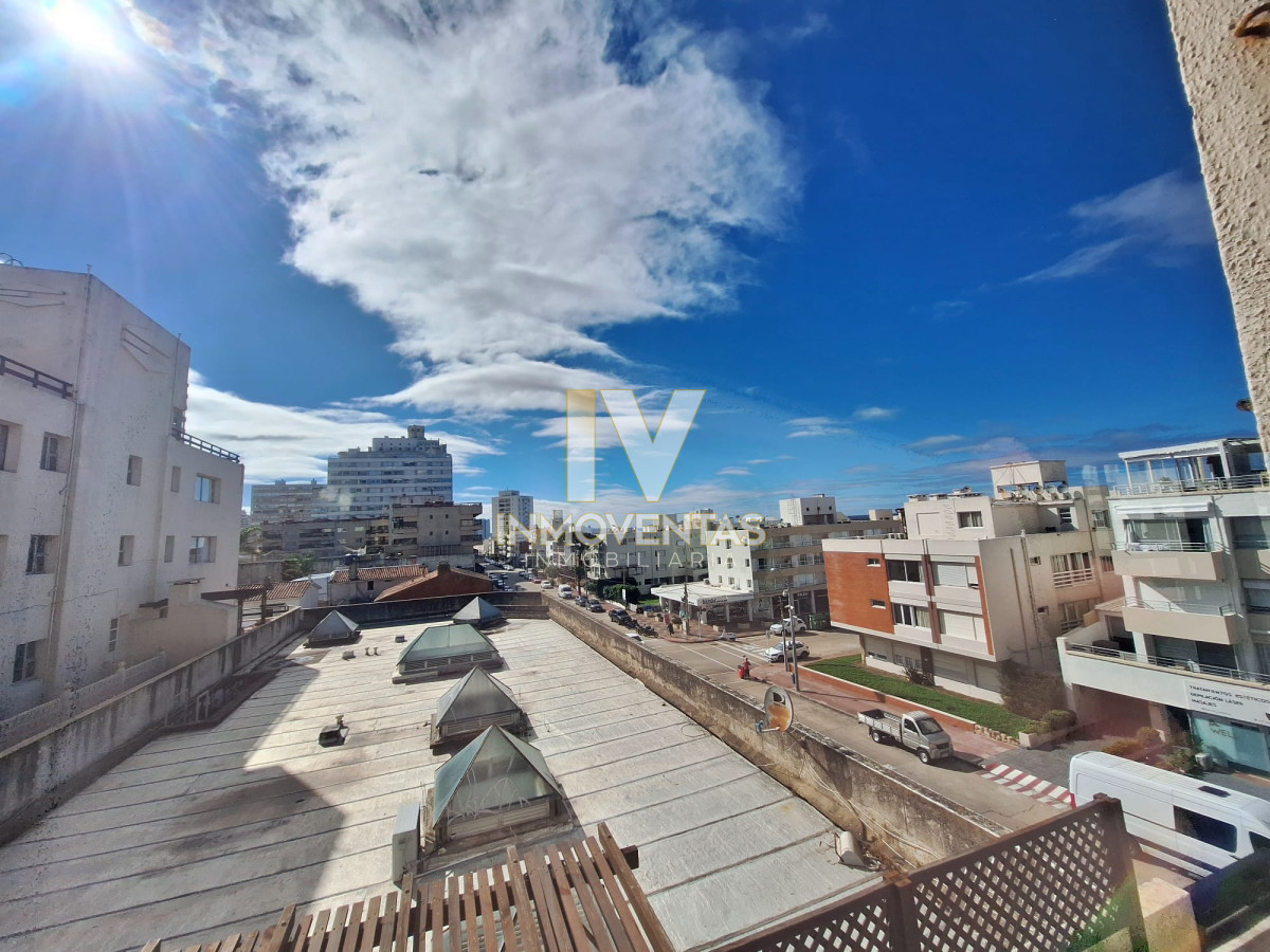 Apartamento ID.4537 - Apartamento en venta en Punta del Este