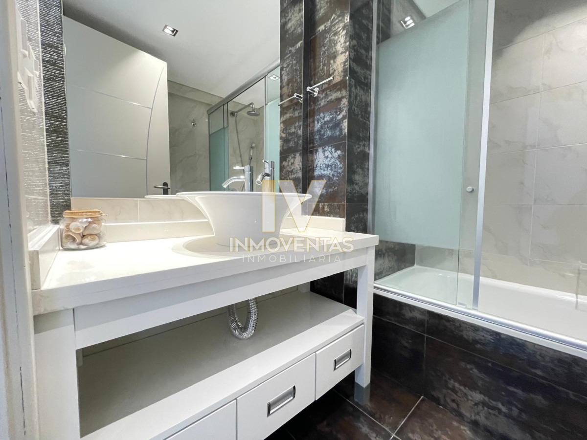 Apartamento ID.4728 - Hermoso apartamento en Playa Mansa 