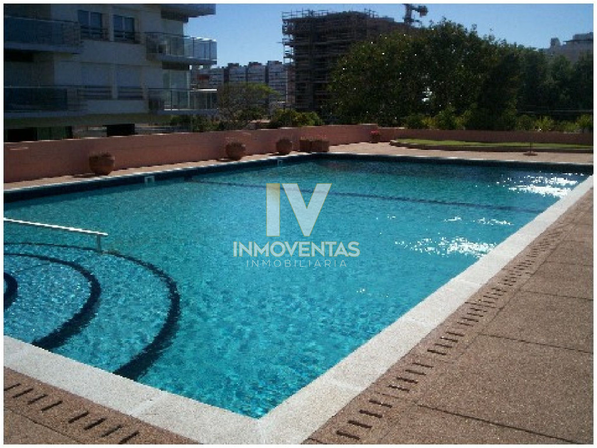 Apartamento ID.4729 - Apartamento en venta en Punta del Este