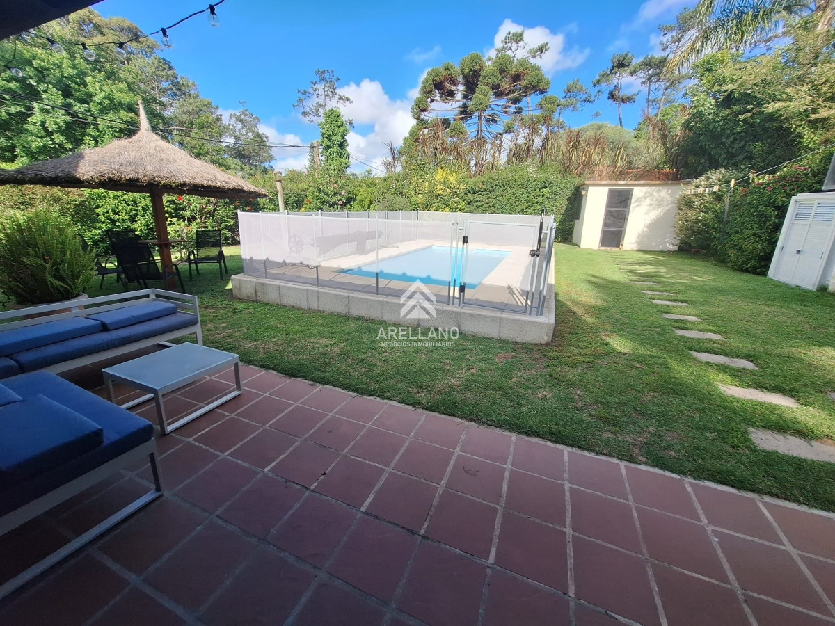 Casa ID.3507 - Venta casa 3 dormitorios Pinares 
