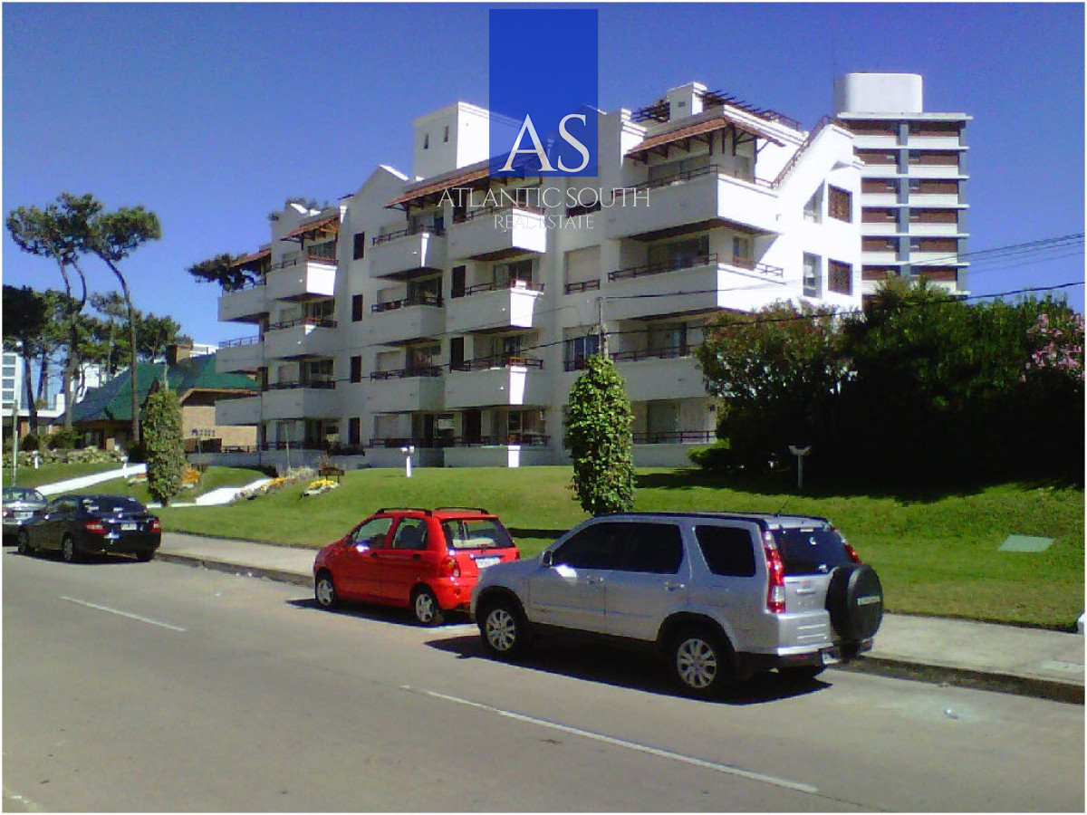 Apartamento ID.4146 - Apartamento 1 dormitorio con terraza y garage Playa Brava sobre Chiverta 