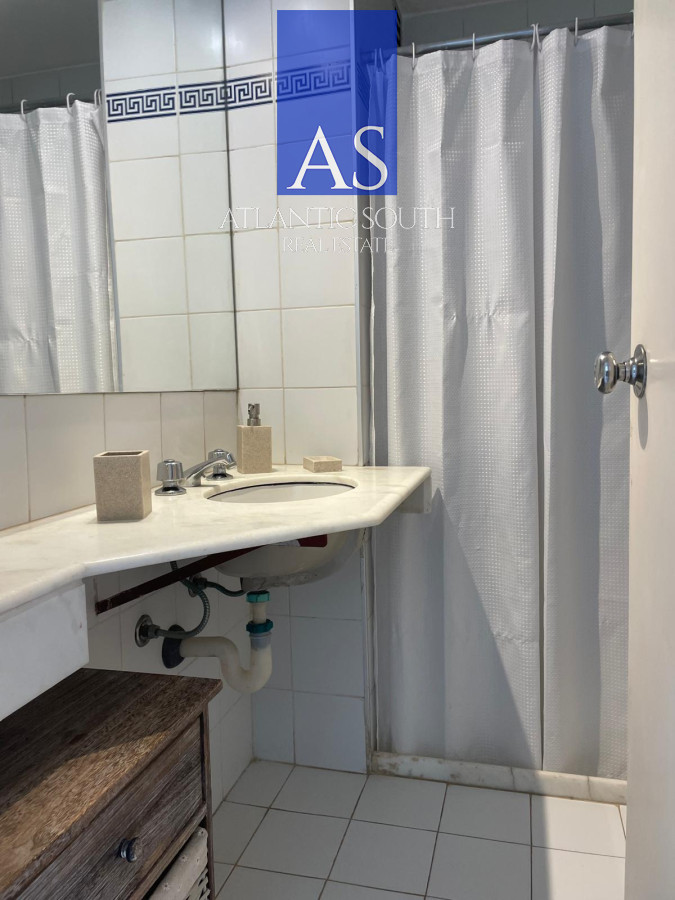 Apartamento ID.4146 - Apartamento 1 dormitorio con terraza y garage Playa Brava sobre Chiverta 