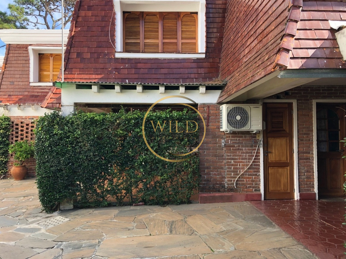 Casa ID.2483 - Mansa, a metros del mar, casa de 2 dormitorios 
