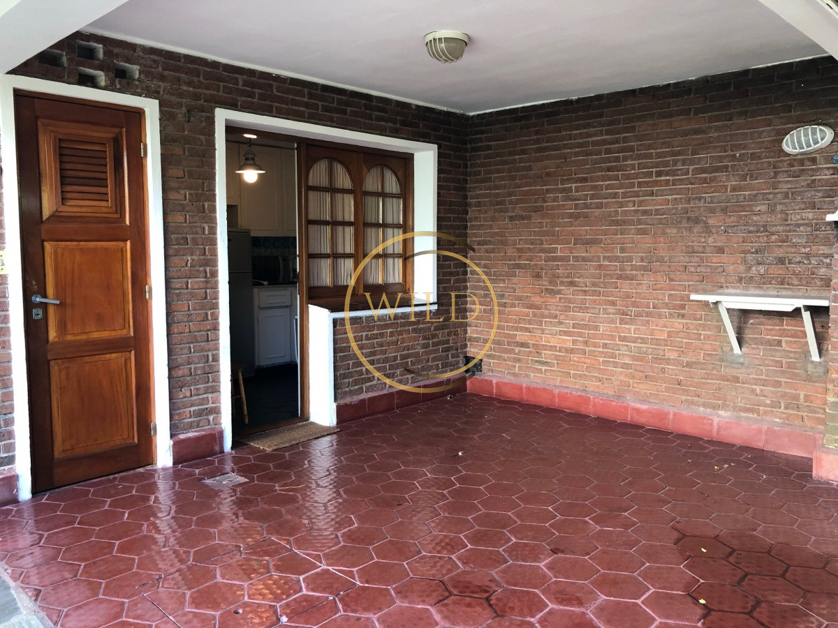 Casa ID.2483 - Mansa, a metros del mar, casa de 2 dormitorios 