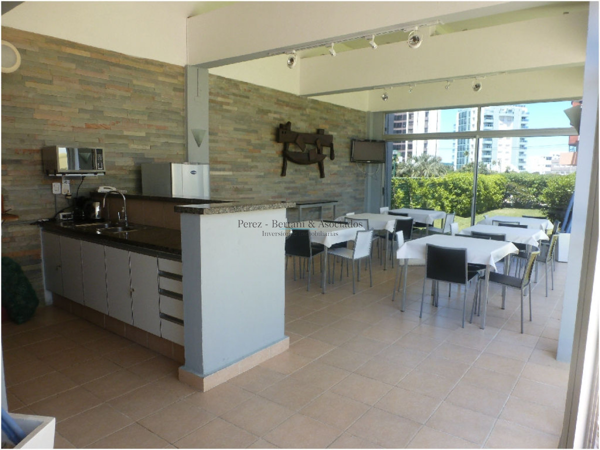 Apartamento ID.892 - Apartamento alquiler en Punta del Este, Brava