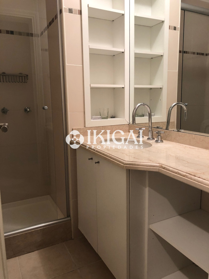 Apartamento ID.607 - APARTAMENTO EN VENTA EN PUNTA DEL ESTE CON RENTA !