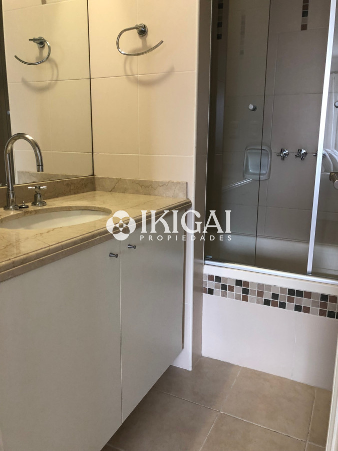 Apartamento ID.607 - APARTAMENTO EN VENTA EN PUNTA DEL ESTE CON RENTA !