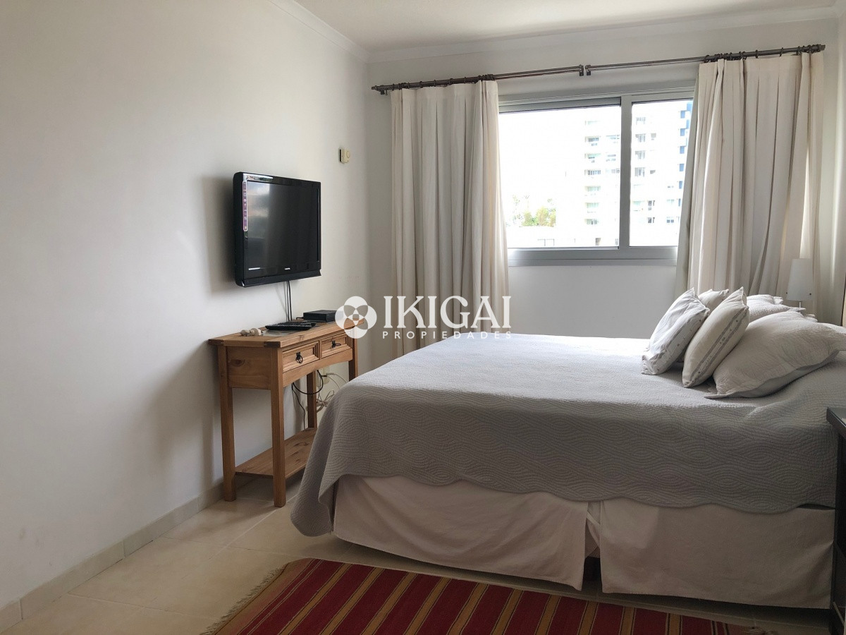 Apartamento ID.607 - APARTAMENTO EN VENTA EN PUNTA DEL ESTE CON RENTA !