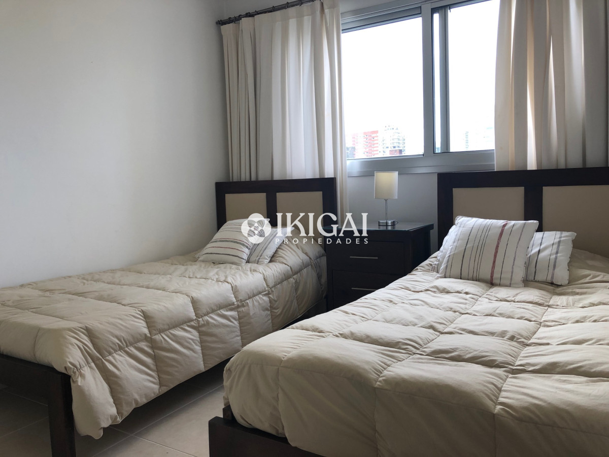 Apartamento ID.607 - APARTAMENTO EN VENTA EN PUNTA DEL ESTE CON RENTA !