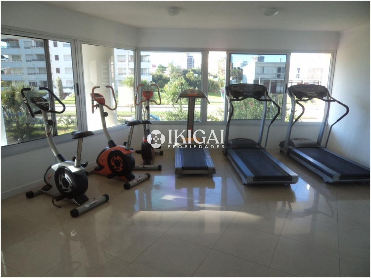Apartamento ID.607 - APARTAMENTO EN VENTA EN PUNTA DEL ESTE CON RENTA !