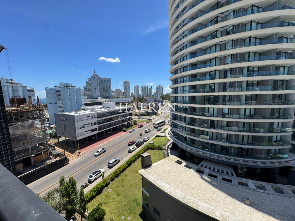Apartamento ID.361 - PUNTA DEL ESTE - TORRE FRANCIA VENTA