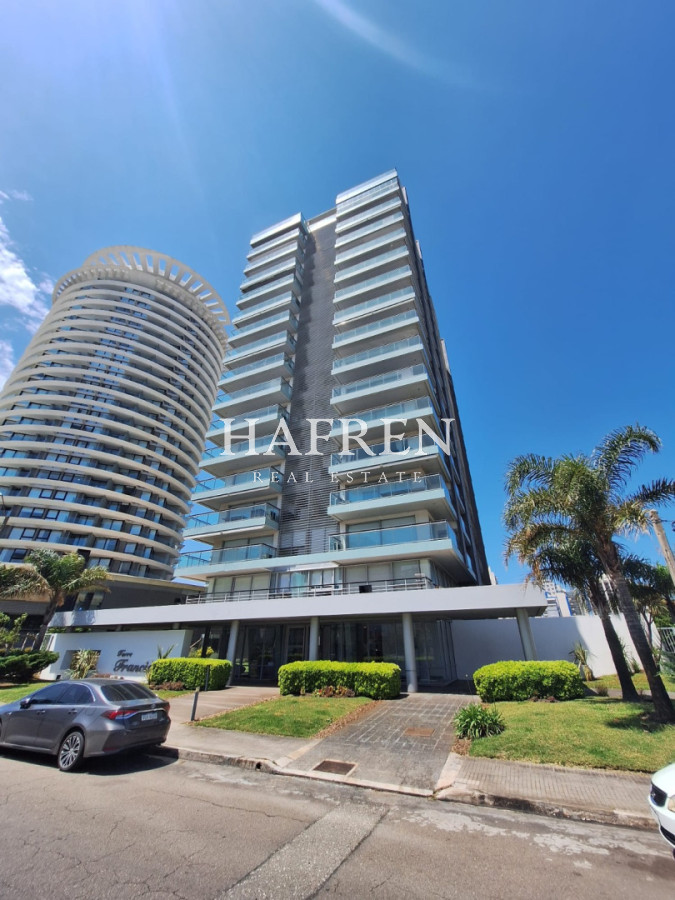 Apartamento ID.361 - PUNTA DEL ESTE - TORRE FRANCIA VENTA
