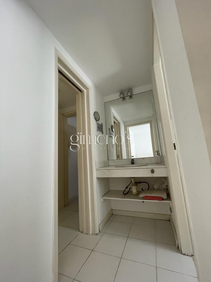 Apartamento ID.1304 - Apartamento en Punta del Este, alquiler, con parrillero propio, mucama y piscina