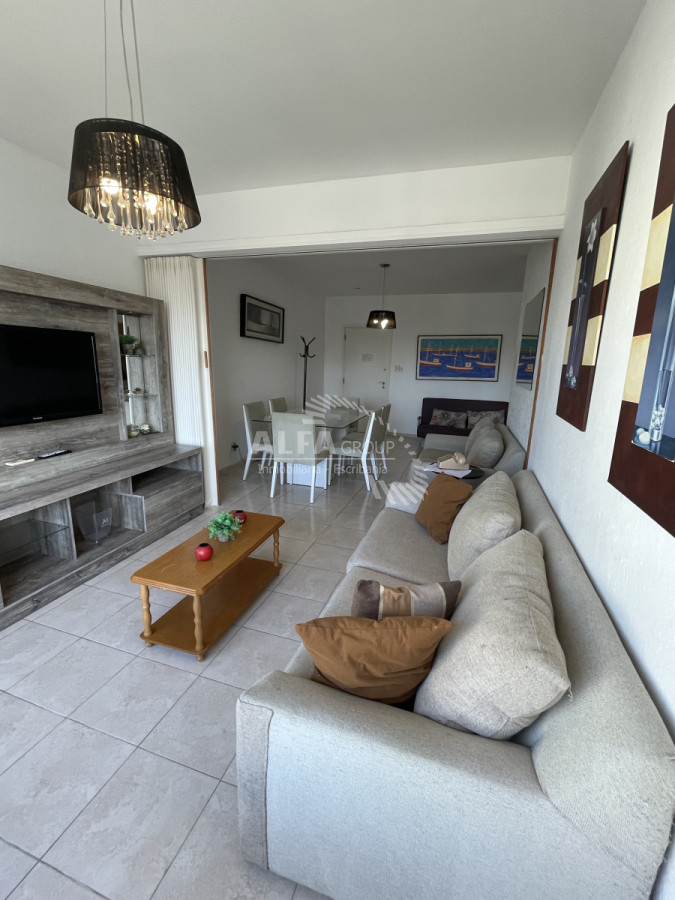 PUNTA DEL ESTE VENTA AP 1 DORM BRAVA/PENINSULA - ALF6684A