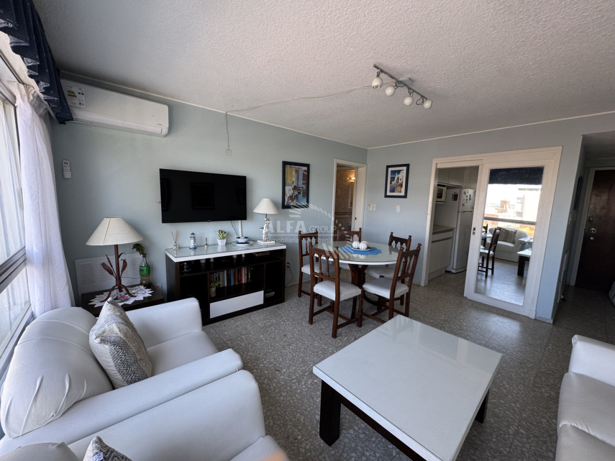 Torre de las Américas | APTO en venta de 2 ½ dormitorios, Espacios amplios y la mejor ubicación en Punta del Este!! - ALF5708A