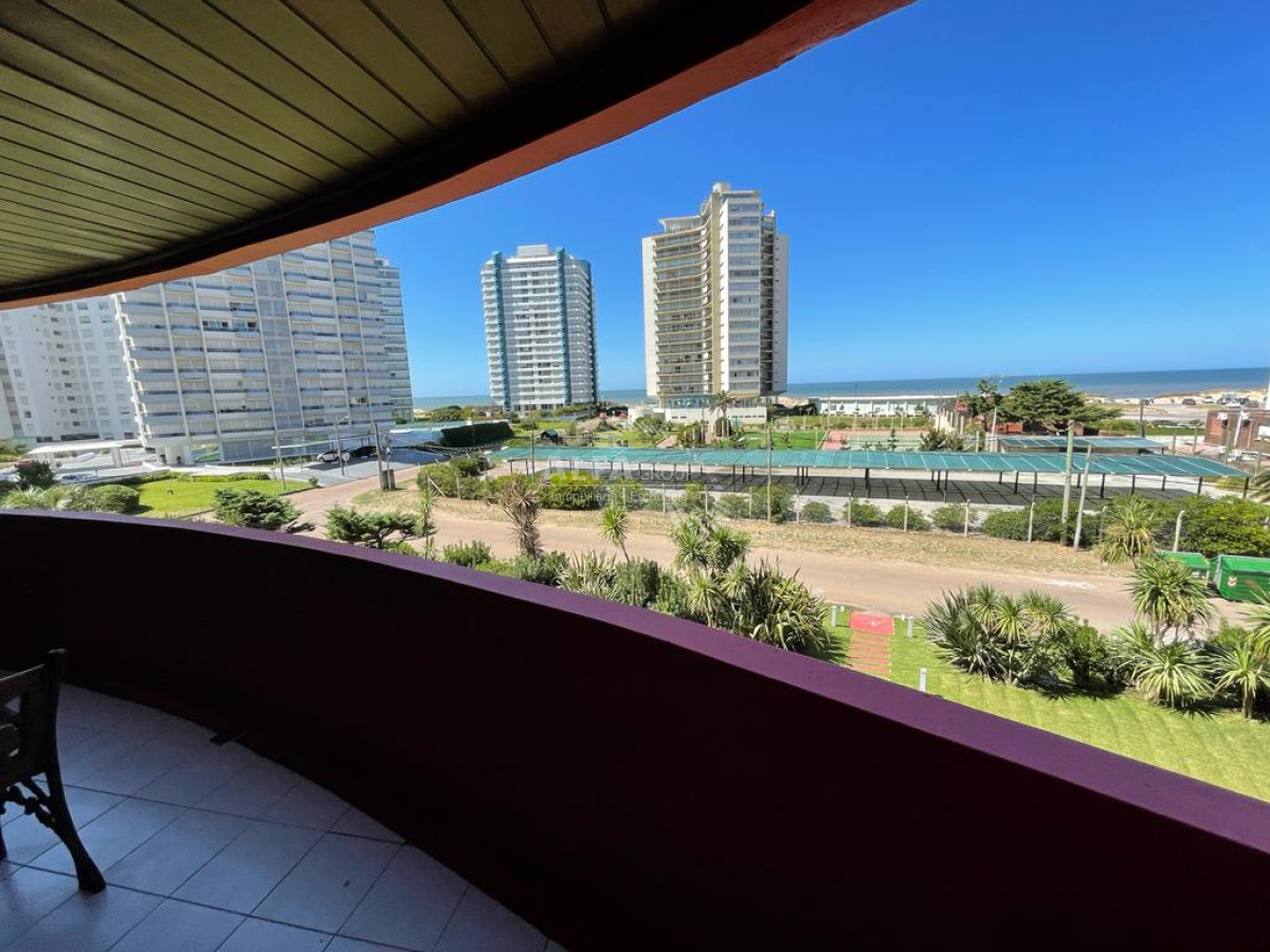 Apartamento ID.4518 - Apartamento en venta en Punta del Este