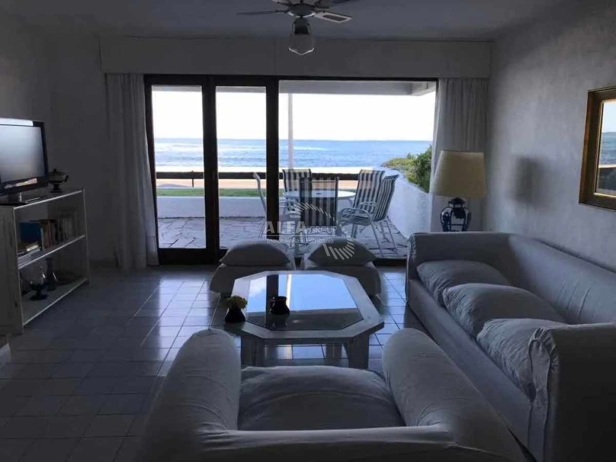 Apartamento ID.3648 - Apartamento en venta frente al mar, Brava