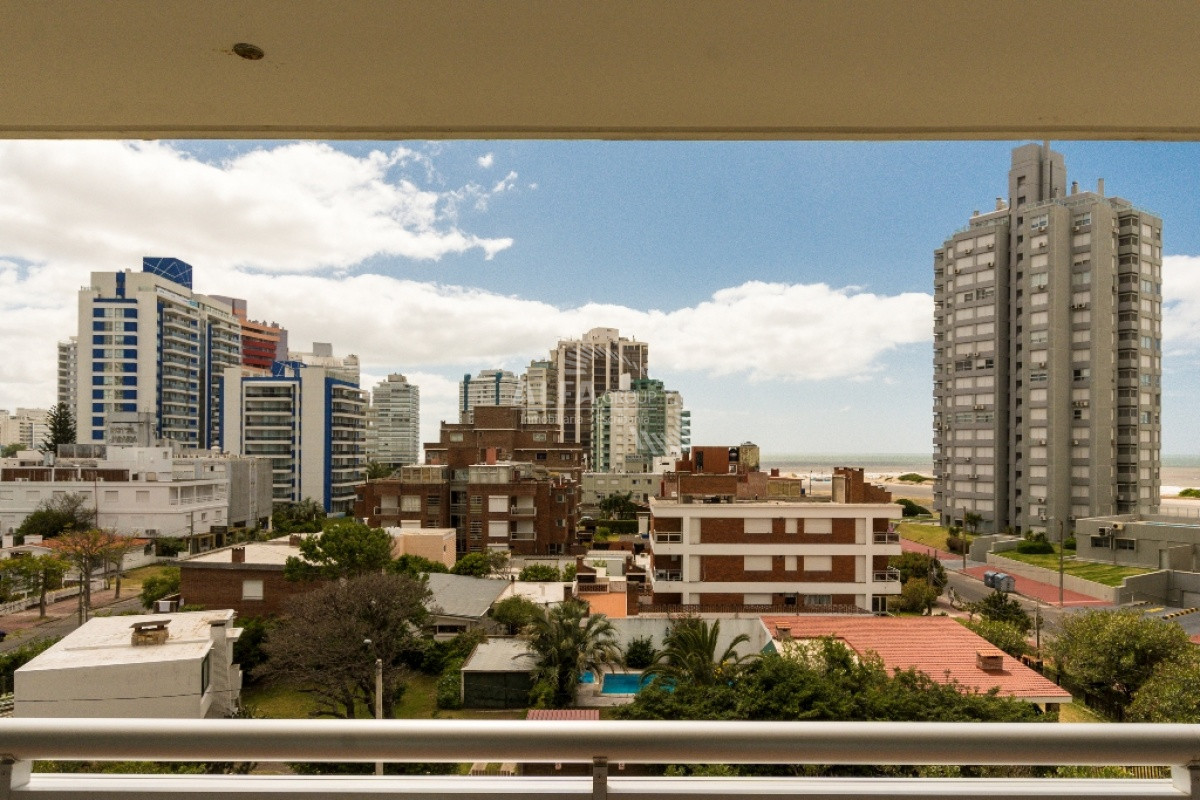 Apartamento ID.2554 - Brava, 3 dormitorios, a metros del mar !