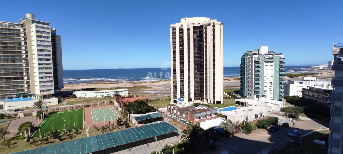 Apartamento ID.4146 - Apartamento en venta en Punta del Este