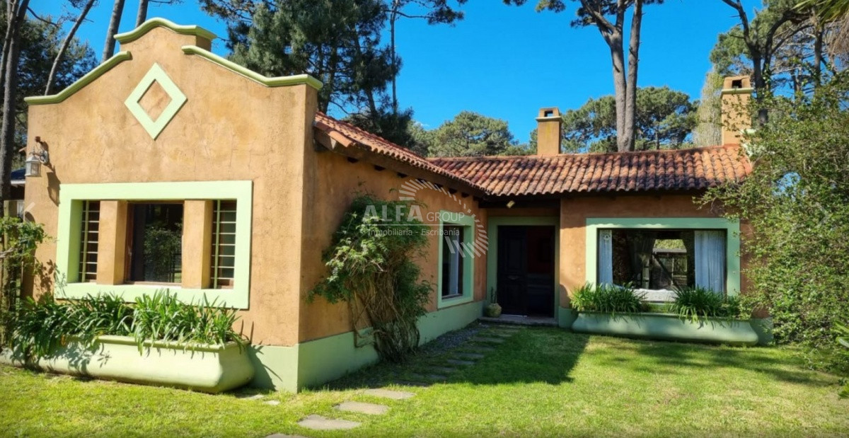 Casa ID.3546 - Casa de 3 dormitorios en La Barra