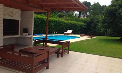 Casa en venta en Pinares, Punta del Este