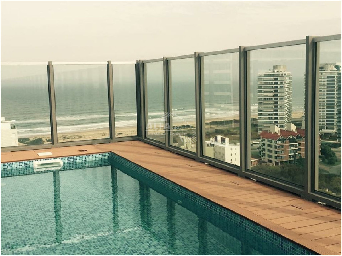 Apartamento en alquiler anual en Punta del Este - ALF2621A