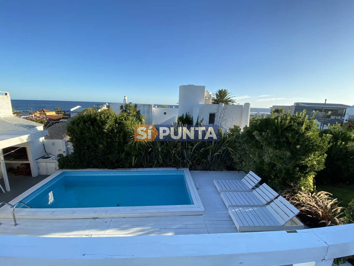 Casa alquiler 4 dormitorios, pileta, La Barra, Uruguay - SPT12869C