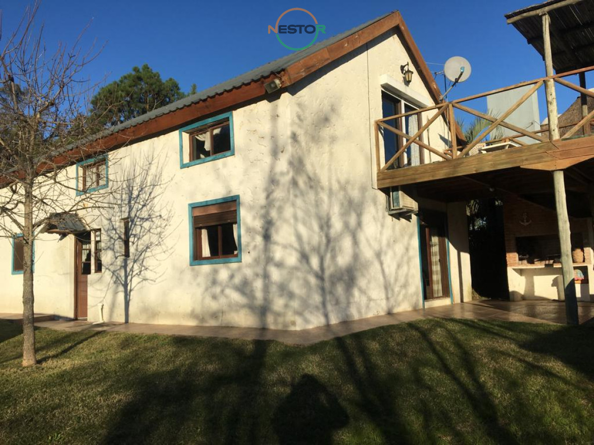 Casa ID.5263 - La Barra, casa, 3 dormitorios, 2 baños, gran terreno de casi 900 m2, 3 dormitorios, parrillero techado, playroom