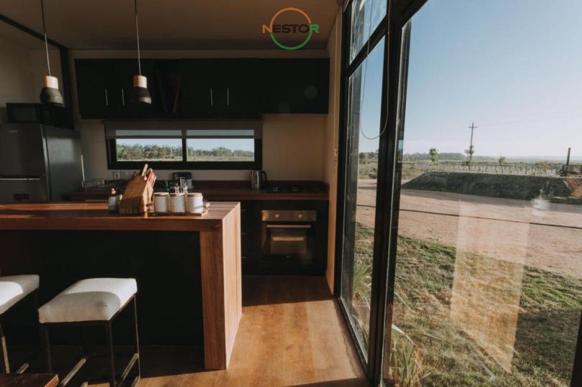 Casa ID.5262 - Entorno rural, 1800 m2 de terreno, vistas a lagos, deck , 3 cuartos, suite, para 5, venta, alquiler a 5 minutos del Centro de La Barra. Barrio Privado