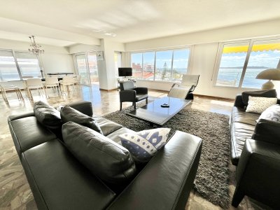 Apartamento ID.2417 - Espectacular planta de 200m2 en venta sobre el mar Punta del Este, Uruguay