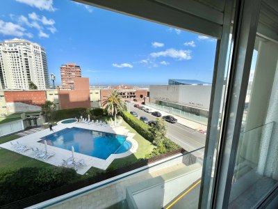 Apartamento ID.2417 - Espectacular planta de 200m2 en venta sobre el mar Punta del Este, Uruguay
