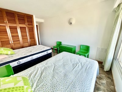 Apartamento ID.2417 - Espectacular planta de 200m2 en venta sobre el mar Punta del Este, Uruguay