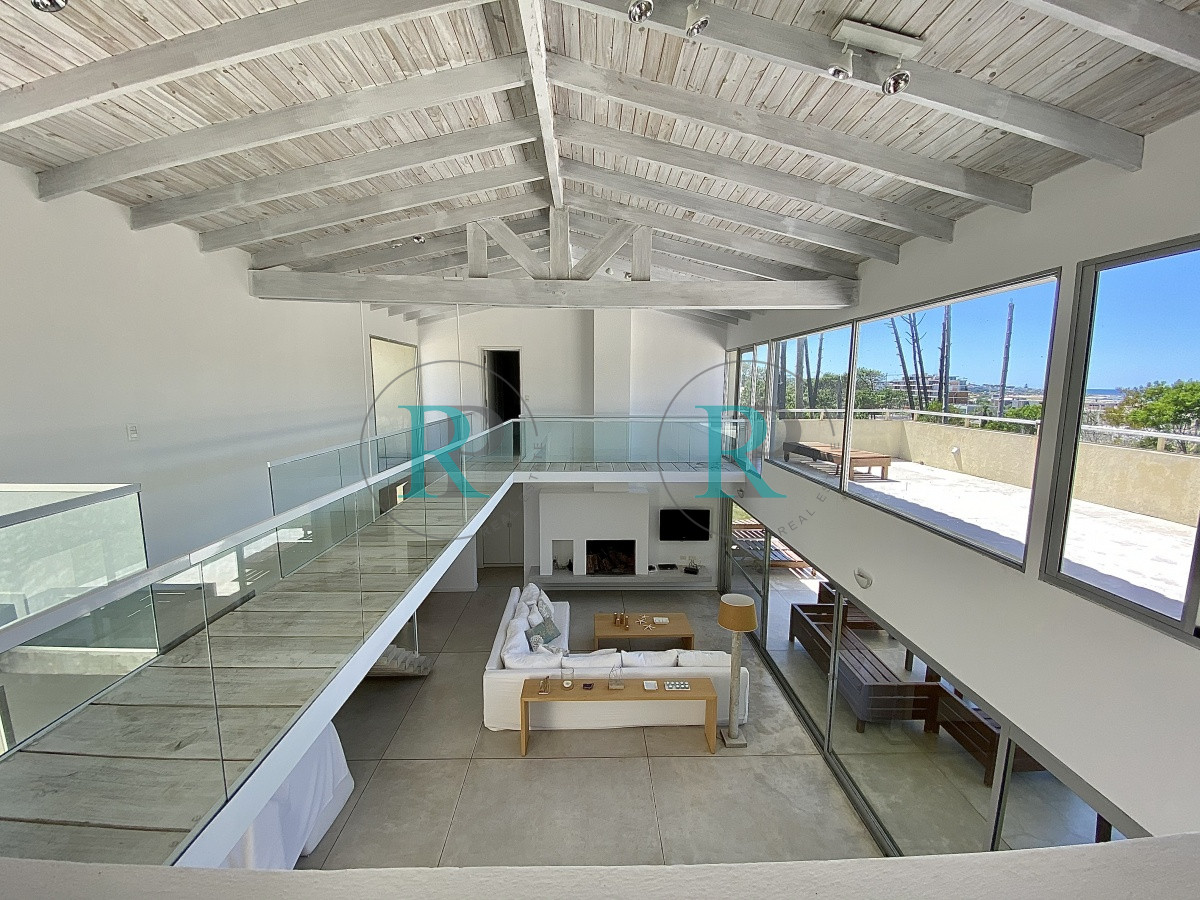 Casa ID.2534 - Venta de casa de cuatro dormitorios en Laguna Blanca, Manantiales, Uruguay