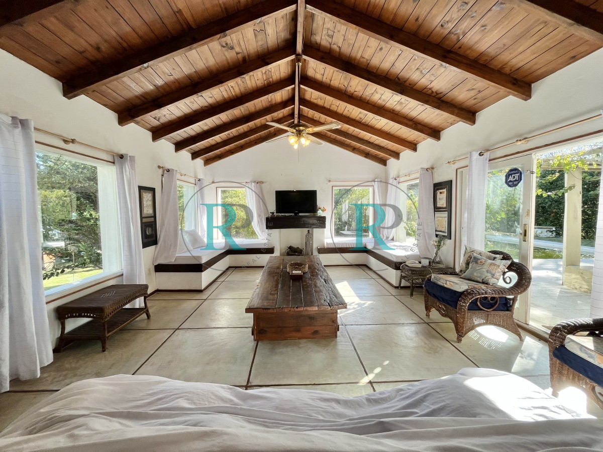 Casa ID.778 - Amplia casa en venta en La Barra, Uruguay