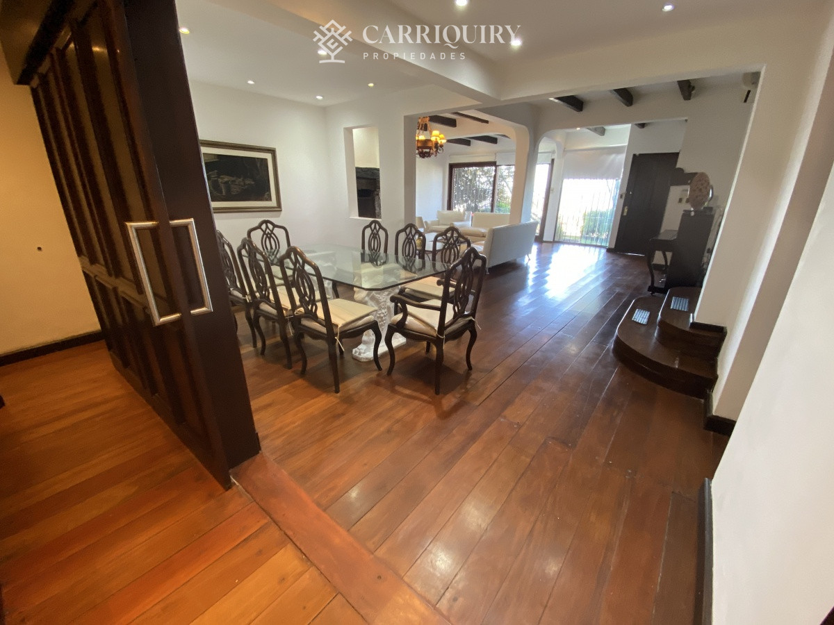 Apartamento ID.9928/Moderno-Apartamento-de-Tres-Dormitorios-en-Primera-Linea,-Playa-Brava - Puerto del Buceo, 3 cuartos, 2 suites, servicio, jardin, vista veleros.