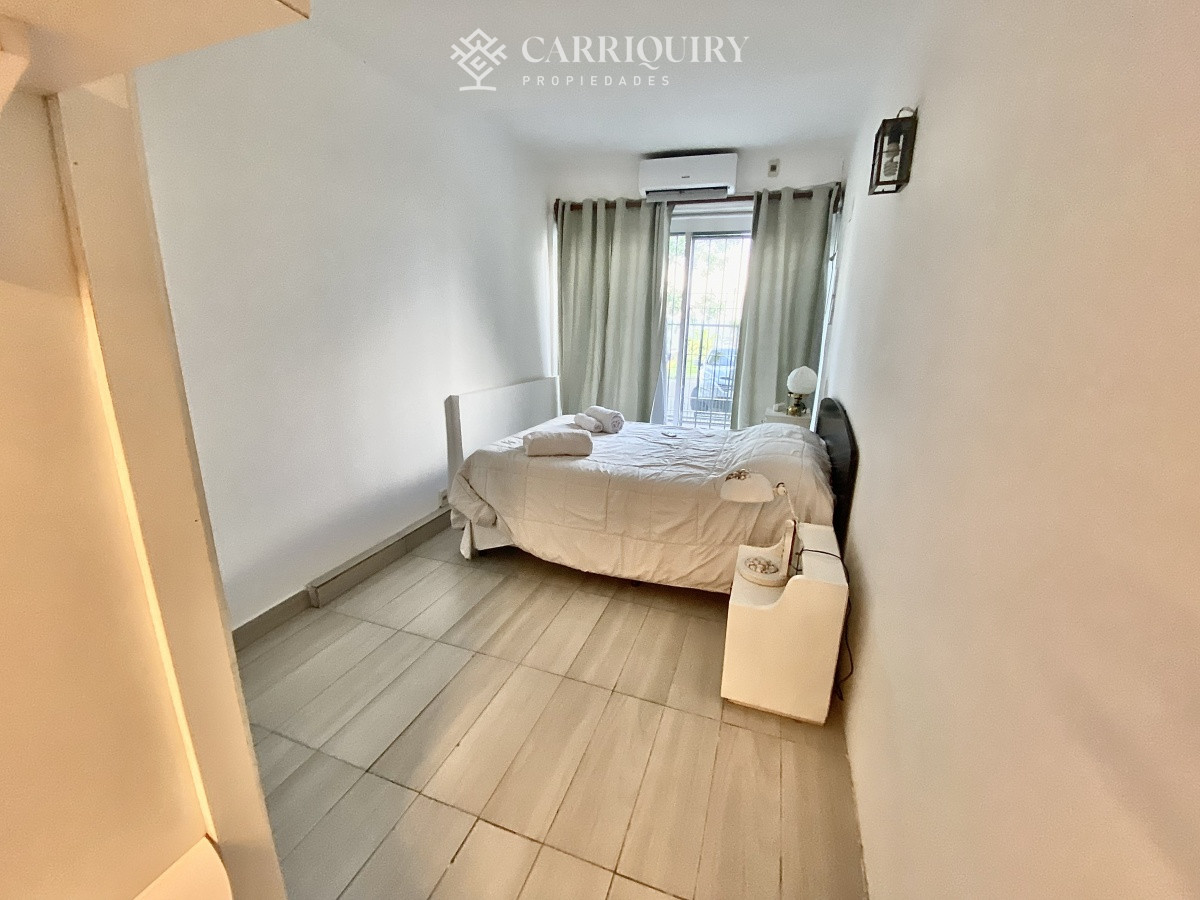 Apartamento ID.9928/Moderno-Apartamento-de-Tres-Dormitorios-en-Primera-Linea,-Playa-Brava - Puerto del Buceo, 3 cuartos, 2 suites, servicio, jardin, vista veleros.