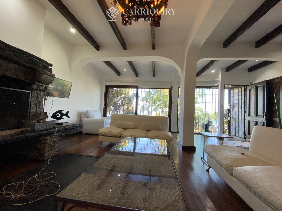 Apartamento ID.9928/Moderno-Apartamento-de-Tres-Dormitorios-en-Primera-Linea,-Playa-Brava - Puerto del Buceo, 3 cuartos, 2 suites, servicio, jardin, vista veleros.