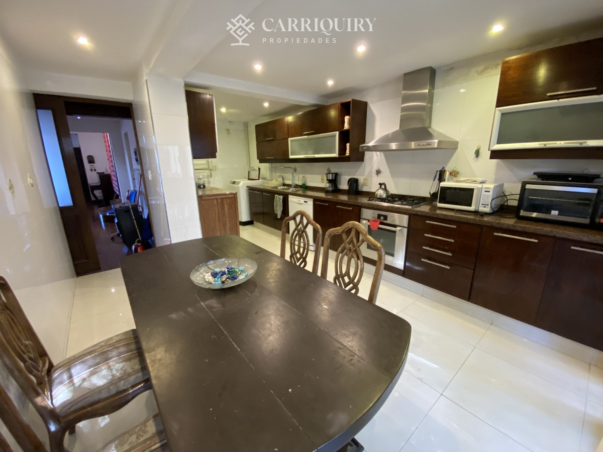 Apartamento ID.9928/Moderno-Apartamento-de-Tres-Dormitorios-en-Primera-Linea,-Playa-Brava - Puerto del Buceo, 3 cuartos, 2 suites, servicio, jardin, vista veleros.