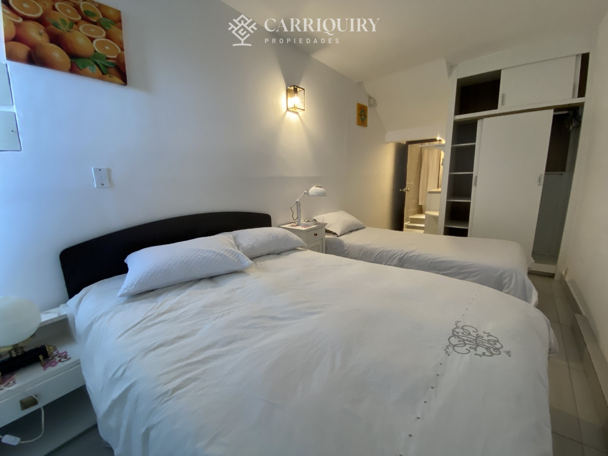 Apartamento ID.9928/Moderno-Apartamento-de-Tres-Dormitorios-en-Primera-Linea,-Playa-Brava - Puerto del Buceo, 3 cuartos, 2 suites, servicio, jardin, vista veleros.