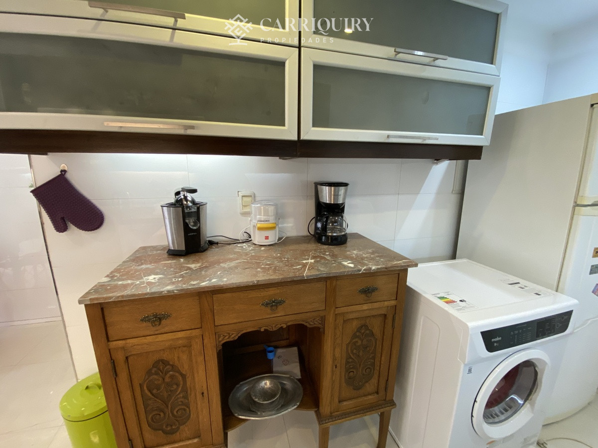 Apartamento ID.9928/Moderno-Apartamento-de-Tres-Dormitorios-en-Primera-Linea,-Playa-Brava - Puerto del Buceo, 3 cuartos, 2 suites, servicio, jardin, vista veleros.