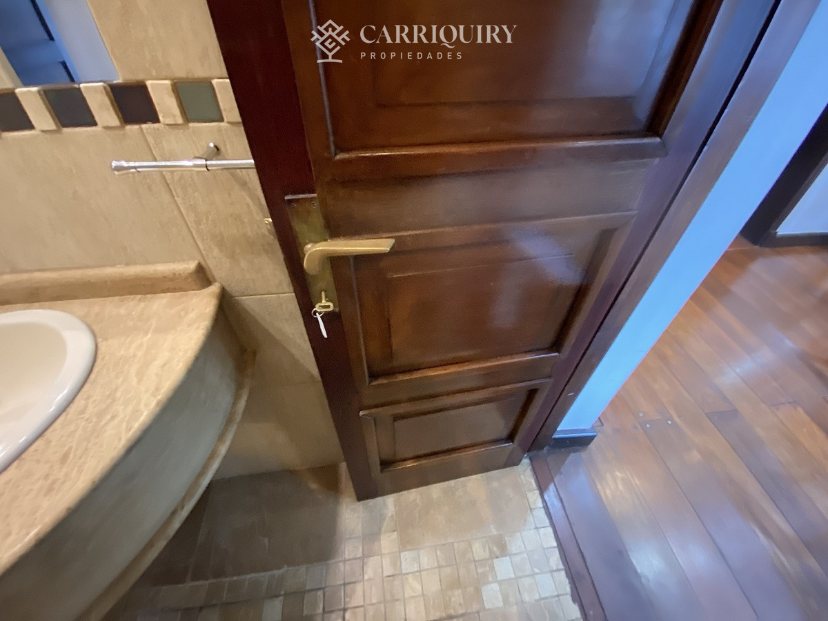 Apartamento ID.9928/Moderno-Apartamento-de-Tres-Dormitorios-en-Primera-Linea,-Playa-Brava - Puerto del Buceo, 3 cuartos, 2 suites, servicio, jardin, vista veleros.