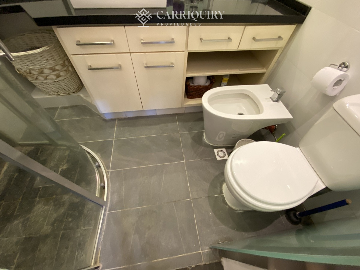 Apartamento ID.9928/Moderno-Apartamento-de-Tres-Dormitorios-en-Primera-Linea,-Playa-Brava - Puerto del Buceo, 3 cuartos, 2 suites, servicio, jardin, vista veleros.