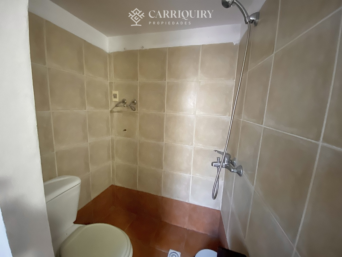 Apartamento ID.9928/Moderno-Apartamento-de-Tres-Dormitorios-en-Primera-Linea,-Playa-Brava - Puerto del Buceo, 3 cuartos, 2 suites, servicio, jardin, vista veleros.