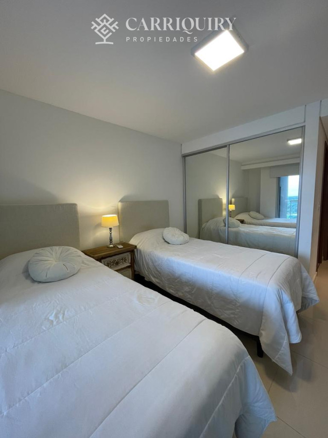 Apartamento ID.10658/Moderno-Apartamento-de-Tres-Dormitorios-en-Primera-Linea,-Playa-Brava - Alquiler Look Brava 2 dormitorios, Playa Brava, Punta del Este, Uruguay